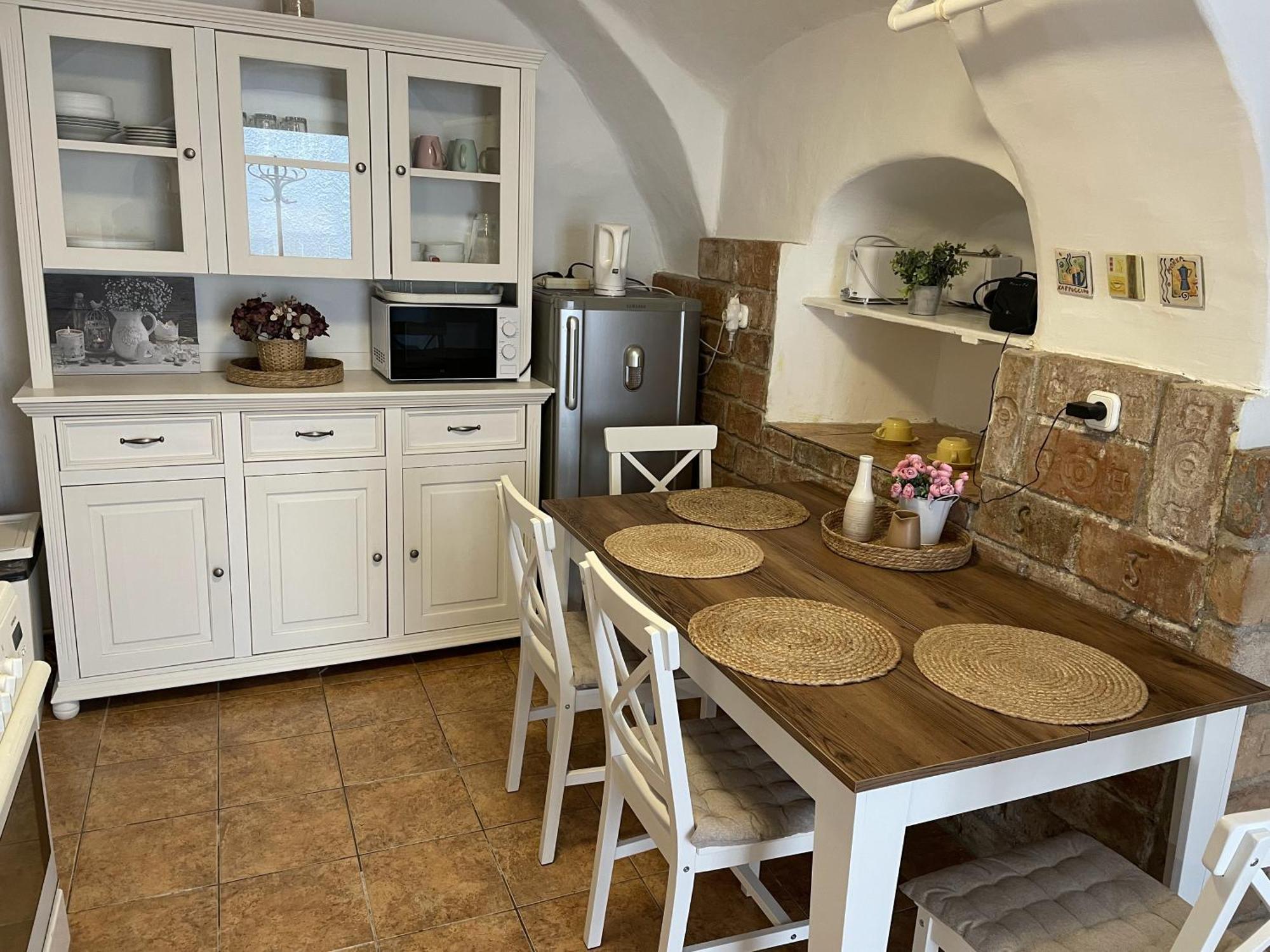 Takacs Vendeghaz 2 Apartment Sopron Ngoại thất bức ảnh